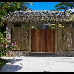  Вилла Holiday Home Сейшельские острова